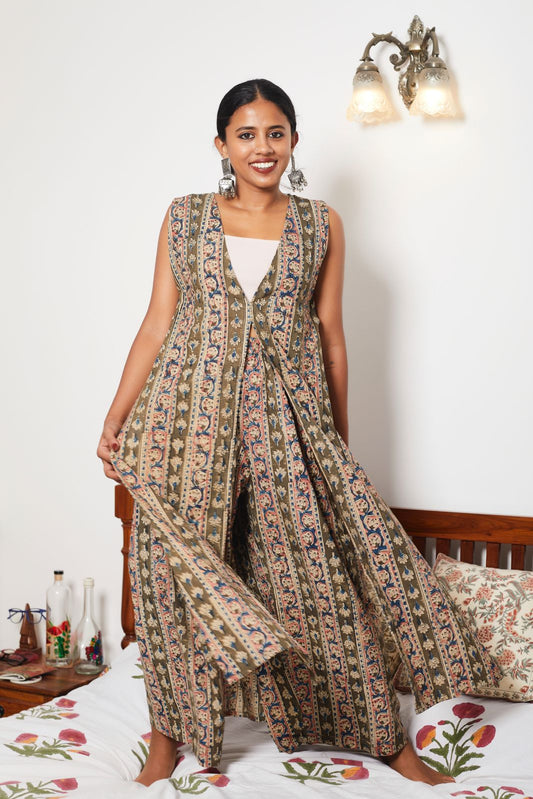 Ekaa Kalamkari Suit Set